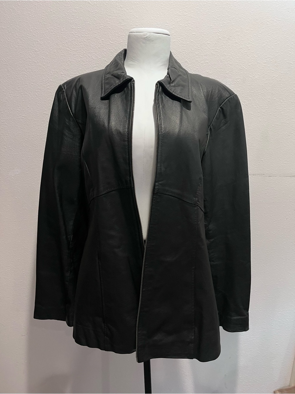 Jacqueline Ferrar Black Leather Jacket Vintage Womenโs Size Small